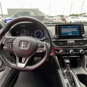 Alternative view of 2022 Chevrolet Silverado LT 4x2 2.7L Turbo Max Engine